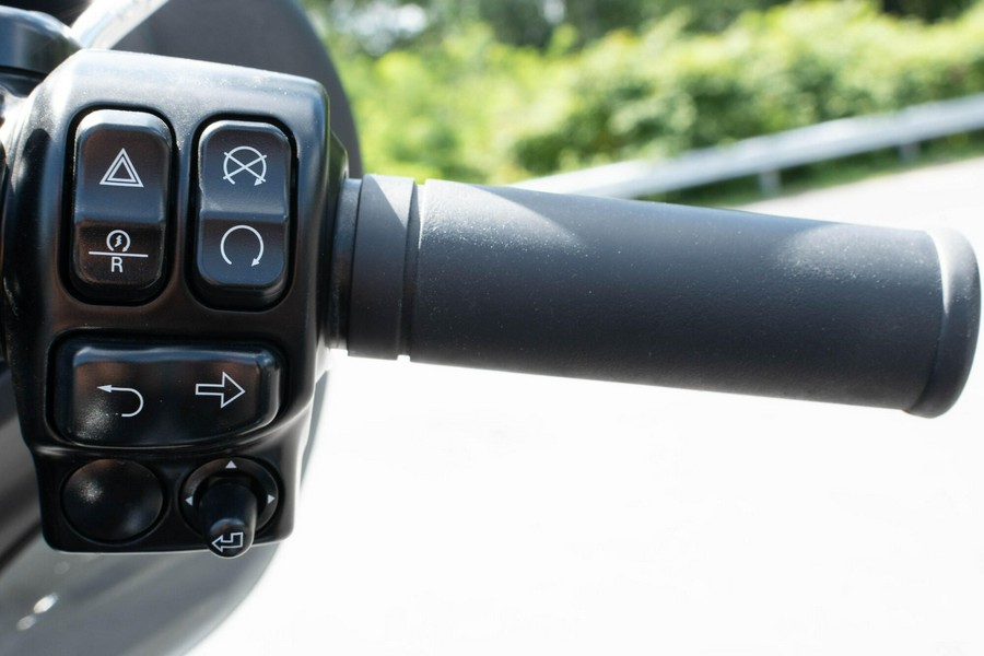 2023 Harley-Davidson Tri Glide Ultra FLHTCUTG