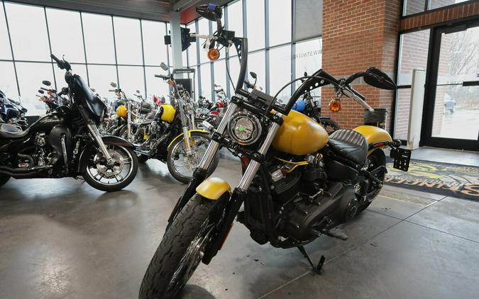 USED 2019 Harley-Davidson Softail Street Bob FOR SALE NEAR MEDINA, OHIO