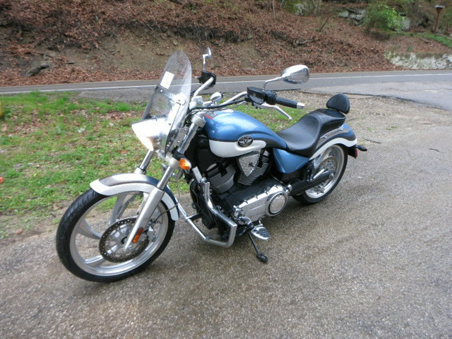 2009 Victory Motorcycles Vegas Low