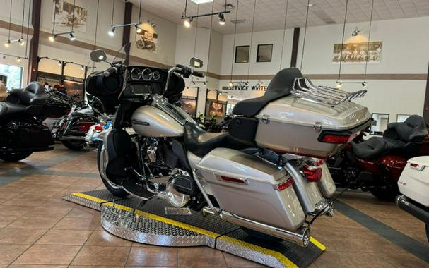 2018 Harley-Davidson® FLHTCU - Electra Glide® Ultra Classic®