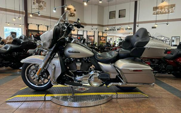 2018 Harley-Davidson® FLHTCU - Electra Glide® Ultra Classic®