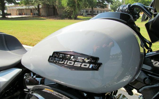 2025 Harley-Davidson FLHX - Street Glide