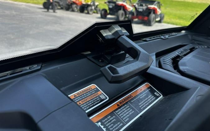 2020 Can-Am® Defender MAX XT™ CAB HD10