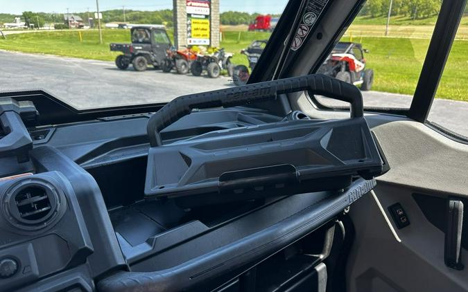 2020 Can-Am® Defender MAX XT™ CAB HD10