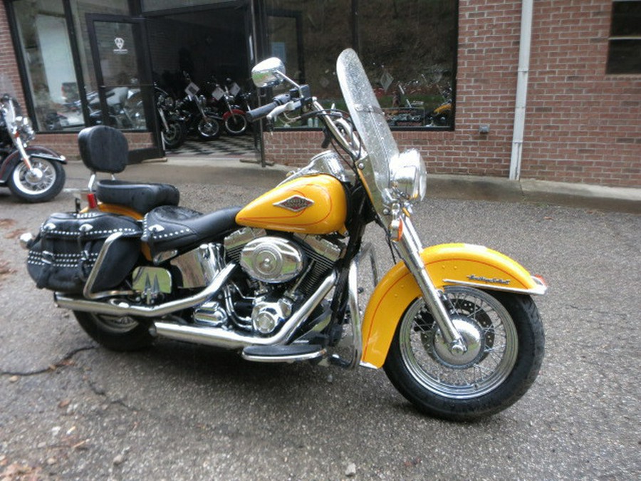 2011 Harley-Davidson® FLSTC Heritage Softail® Classic