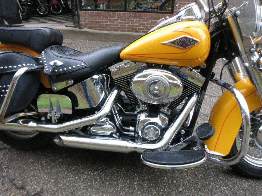 2011 Harley-Davidson® FLSTC Heritage Softail® Classic