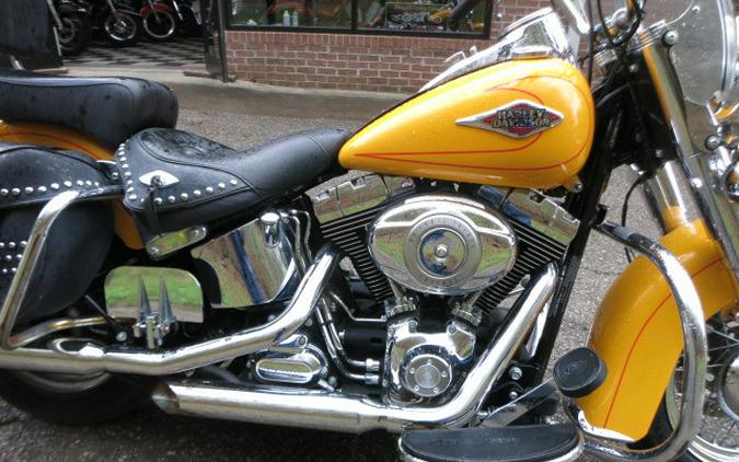 2011 Harley-Davidson® FLSTC Heritage Softail® Classic