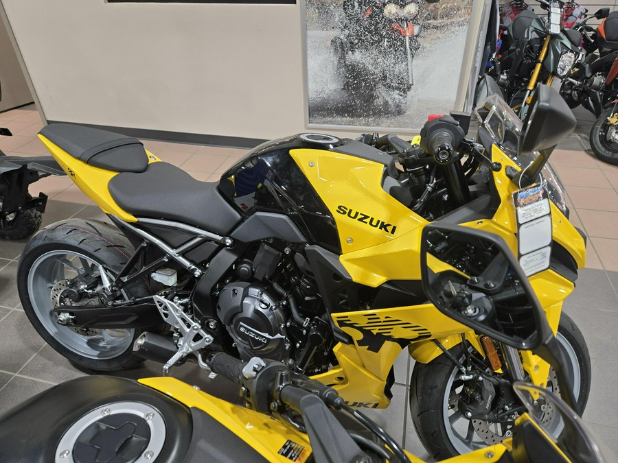 2025 SUZUKI GSX8R