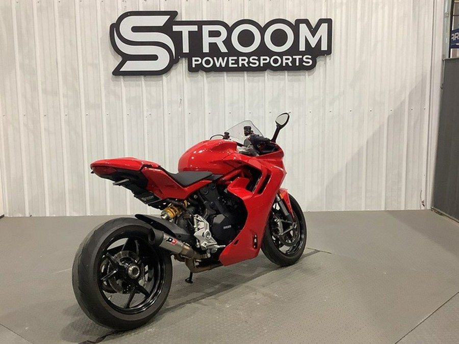2022 Ducati Supersport
