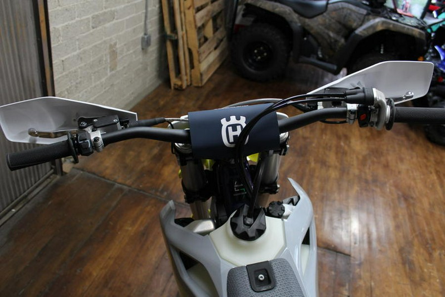 2024 Husqvarna® TX 300