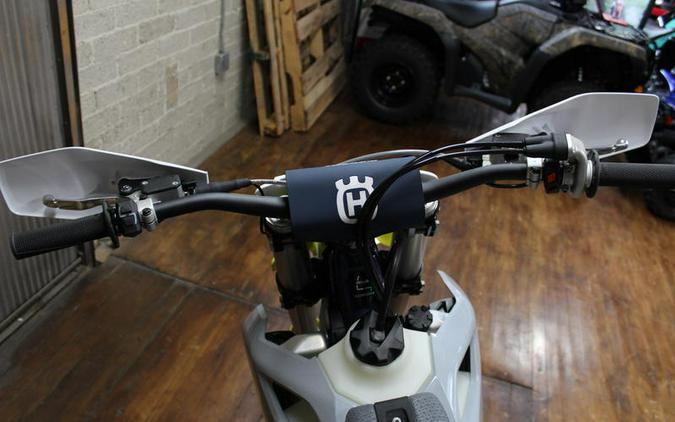 2024 Husqvarna® TX 300