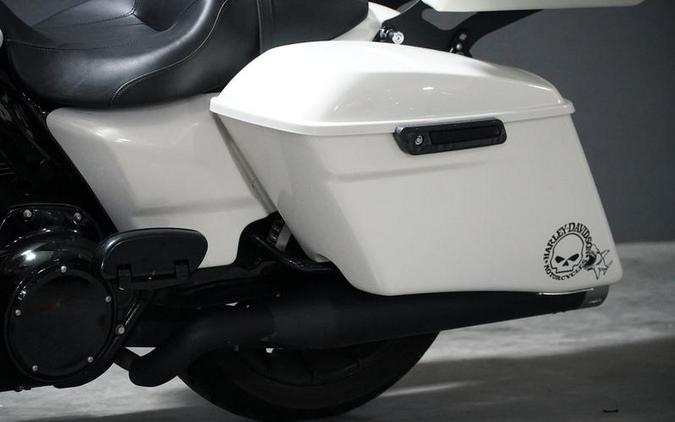 2018 Harley-Davidson® FLTRXS - Road Glide® Special