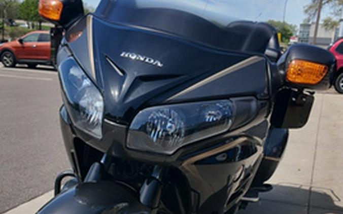 2016 Honda Gold Wing Audio / Comfort