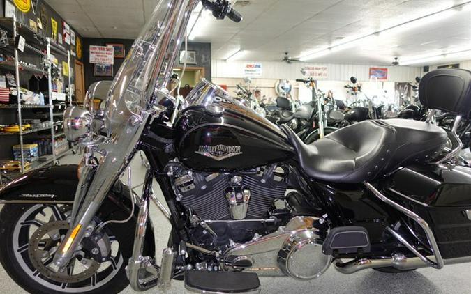 2017 Harley-Davidson Road King