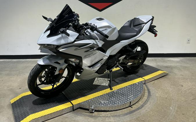 2024 Kawasaki Ninja 500 ABS