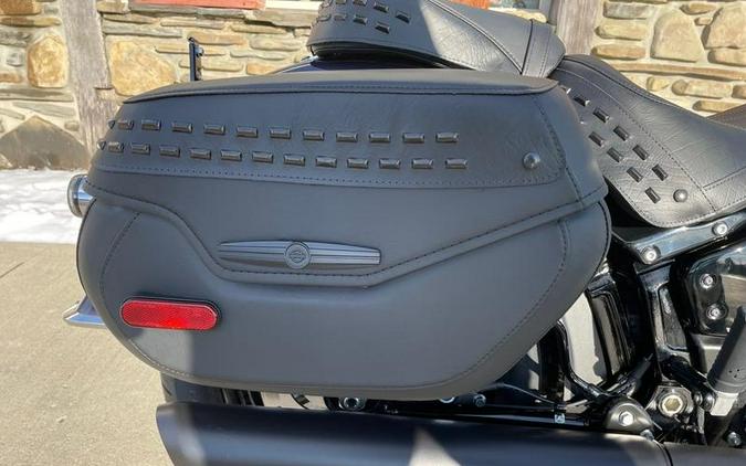 2026 Harley-Davidson® FLHC - Heritage Classic