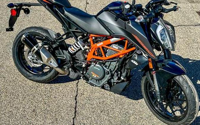 2023 KTM 390 Duke