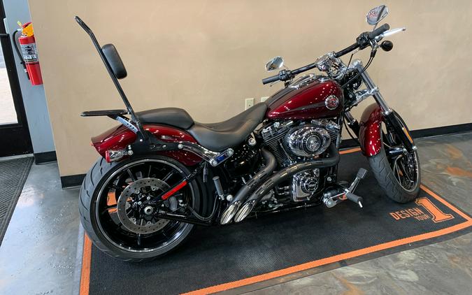 2015 Harley-Davidson Softail Breakout