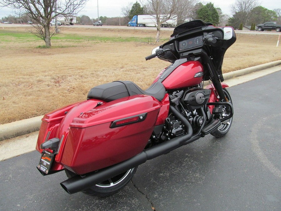 2025 Harley-Davidson FLHX - Street Glide