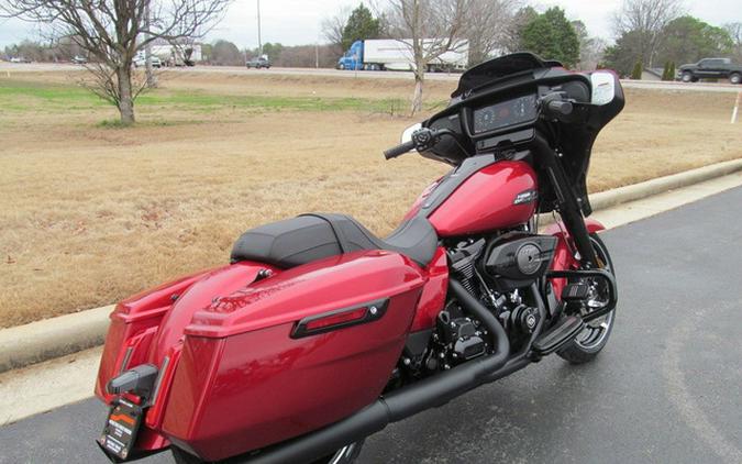 2025 Harley-Davidson FLHX - Street Glide