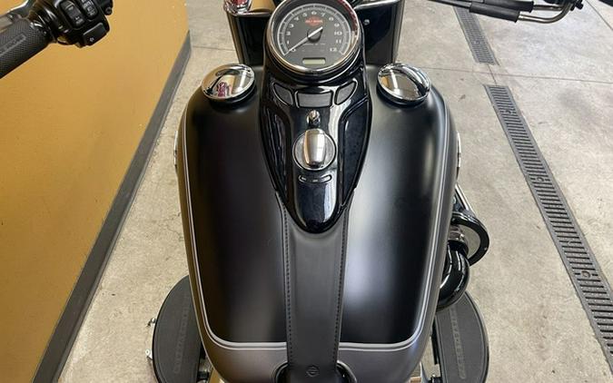 2014 Harley-Davidson Softail FLS - Slim