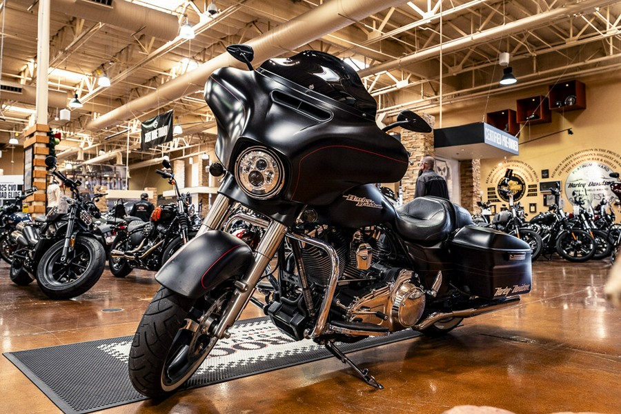 2014 Harley-Davidson Street Glide Special