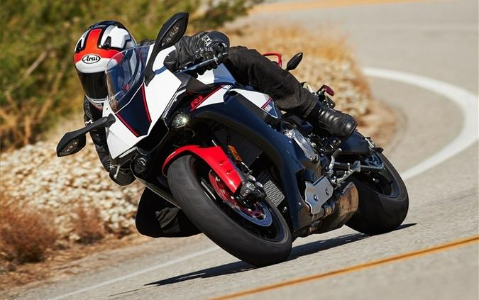 2016 Yamaha Motor Corp., USA YZF-R1S