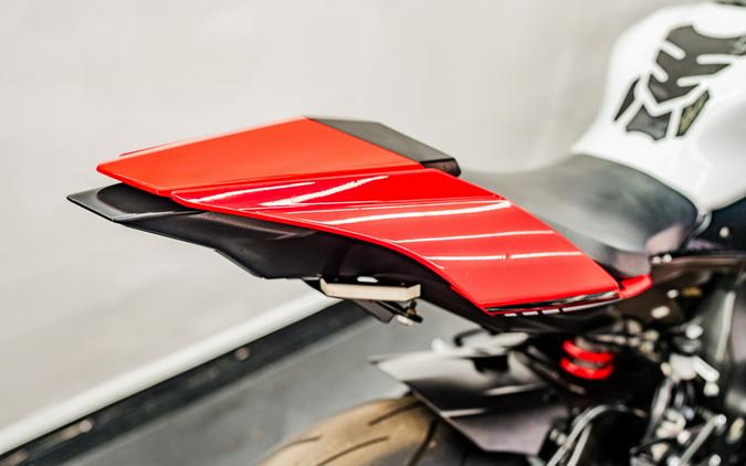 2016 Yamaha Motor Corp., USA YZF-R1S