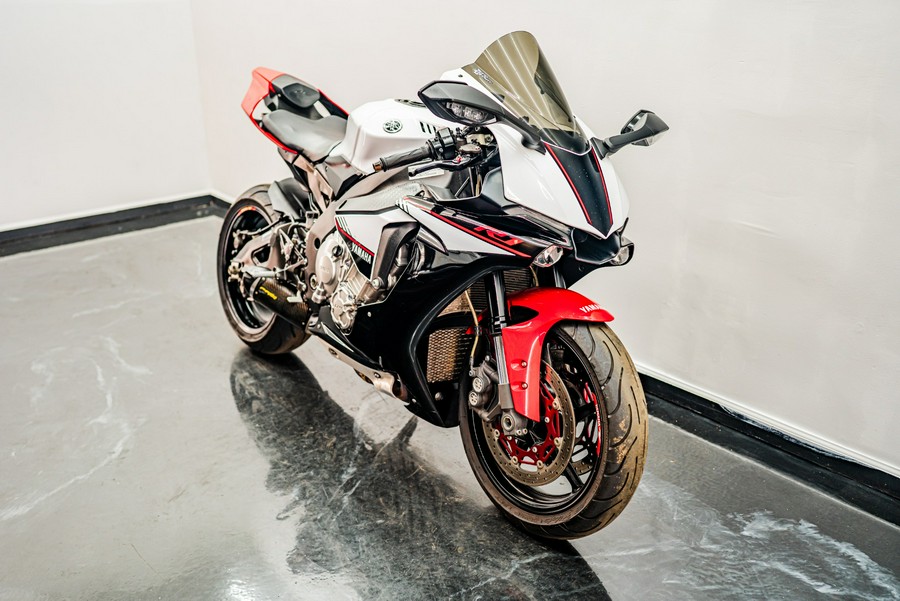 2016 Yamaha Motor Corp., USA YZF-R1S