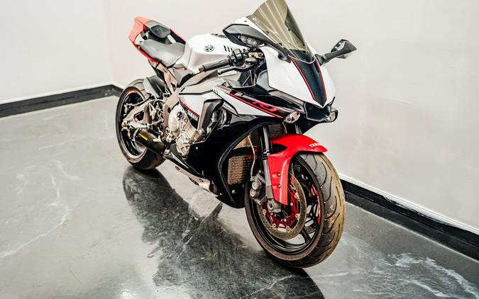 2016 Yamaha Motor Corp., USA YZF-R1S