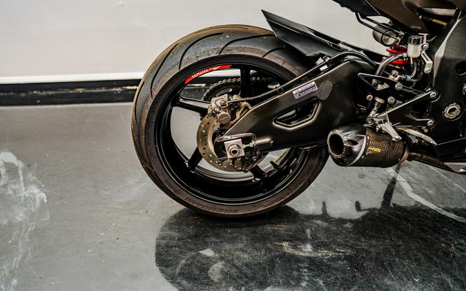 2016 Yamaha Motor Corp., USA YZF-R1S