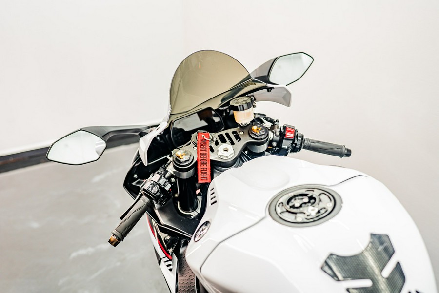 2016 Yamaha Motor Corp., USA YZF-R1S