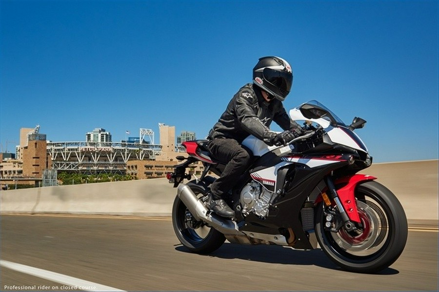 2016 Yamaha Motor Corp., USA YZF-R1S
