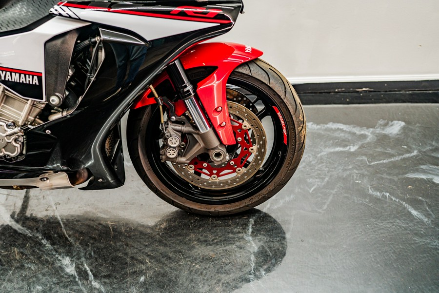 2016 Yamaha Motor Corp., USA YZF-R1S