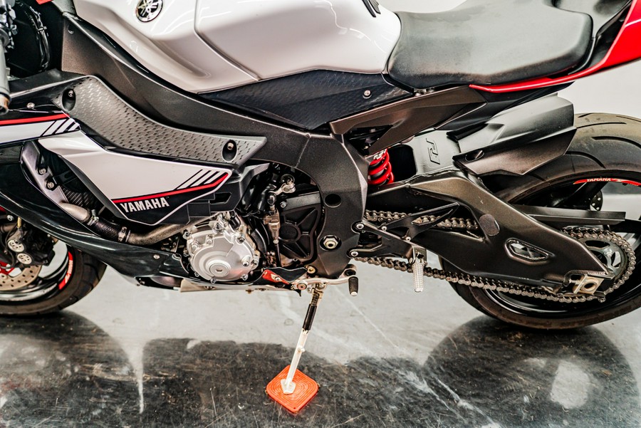 2016 Yamaha Motor Corp., USA YZF-R1S