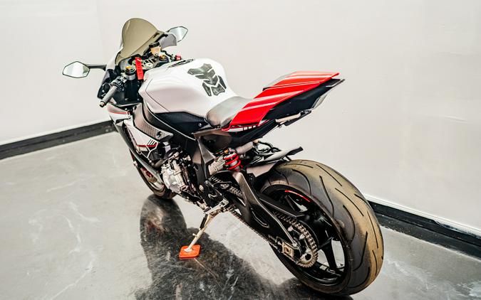 2016 Yamaha Motor Corp., USA YZF-R1S