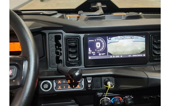 2026 Can-Am Defender MAX Lone Star Cab HD11