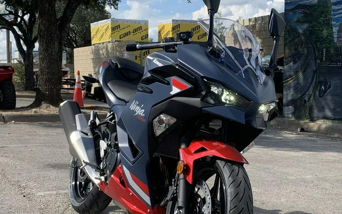 2026 Kawasaki Ninja 500 ABS Metallic Matte Twilight Blue