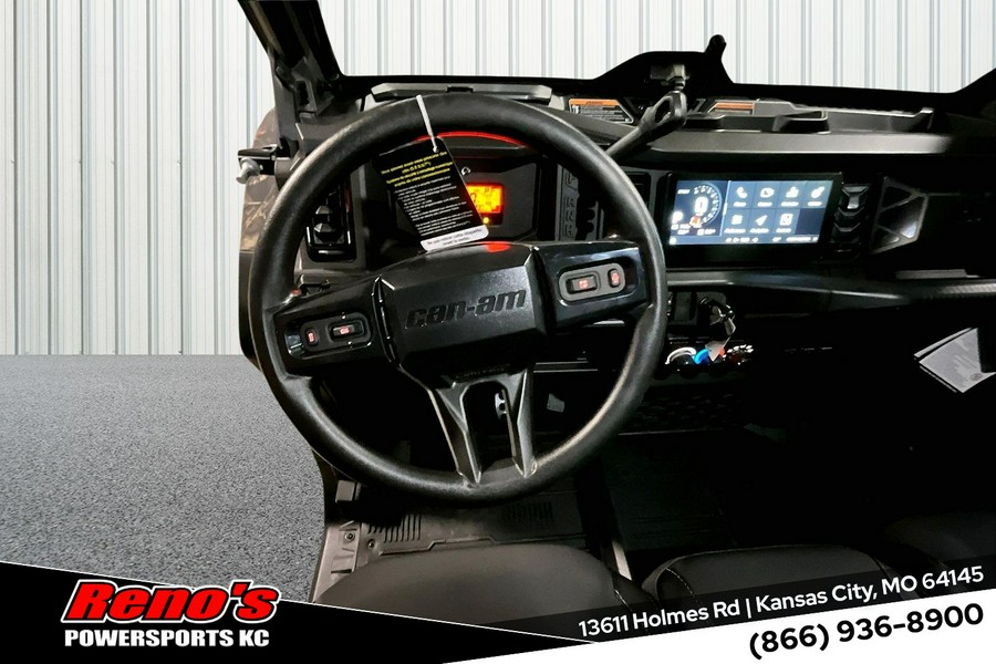 2026 Can-Am Defender Limited CAB HD11