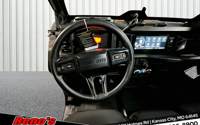 2026 Can-Am Defender Limited CAB HD11