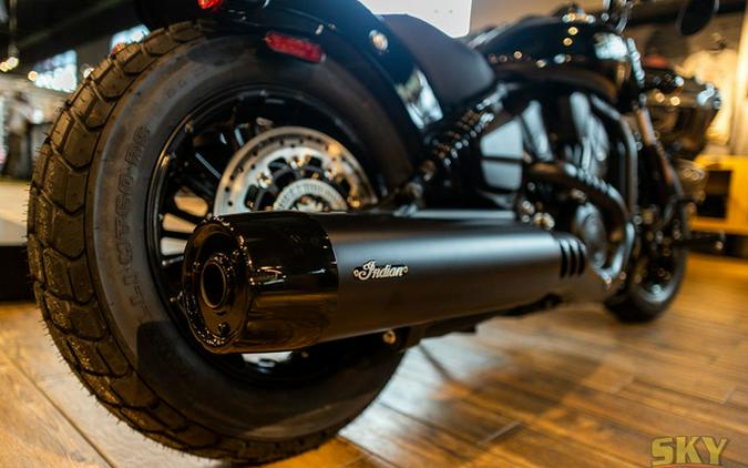 2025 Indian Scout Bobber Limited Black Metallic