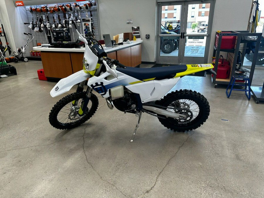 2024 Husqvarna Motorcycles TE 300