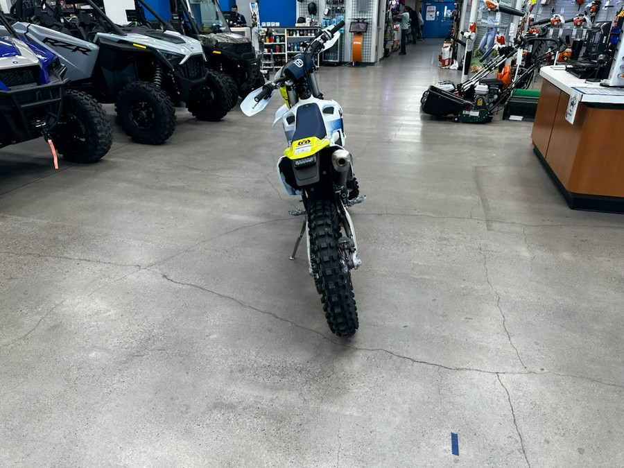 2024 Husqvarna Motorcycles TE 300