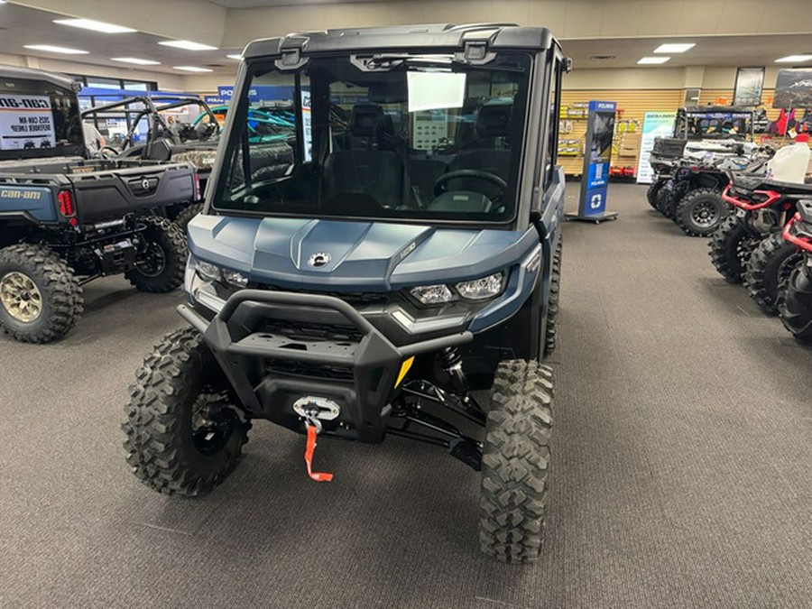 2026 Can-AM Defender 6X6 Limited
