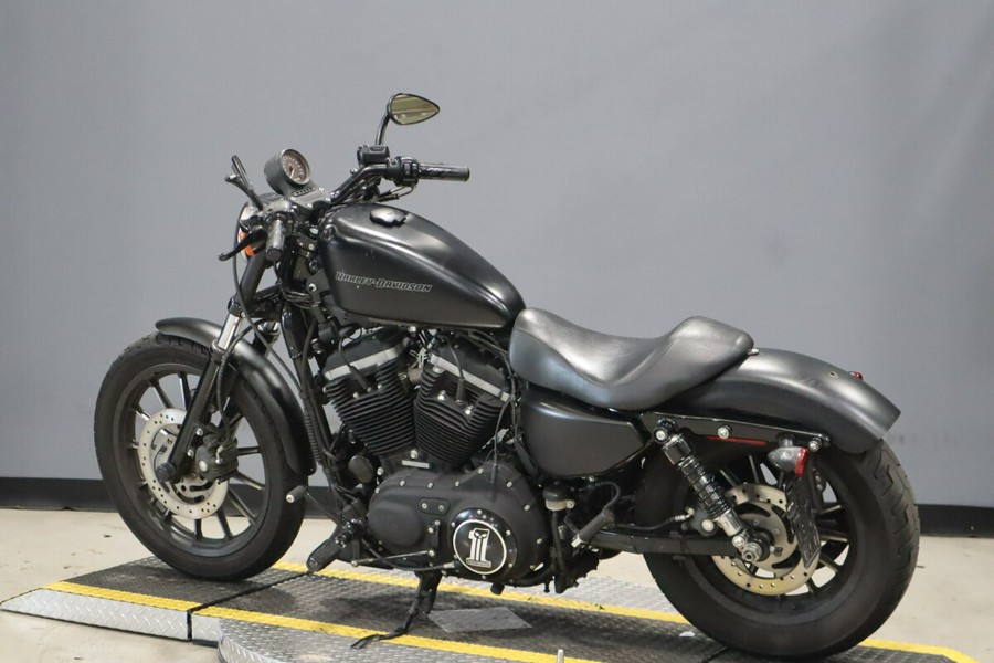 2011 Harley-Davidson Iron 883