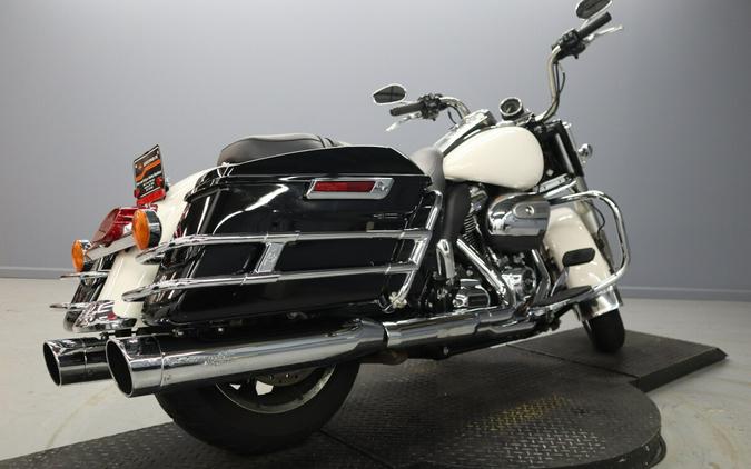 2017 Harley-Davidson Flhp / Police Road King