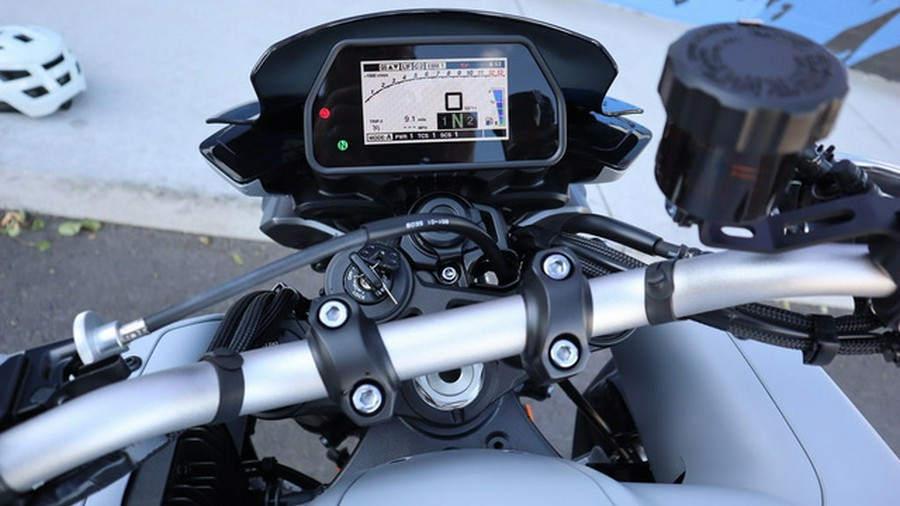 2025 Yamaha MT-10 10