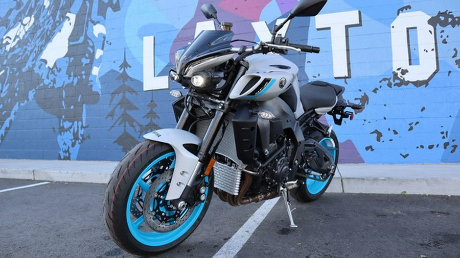 2025 Yamaha MT-10 10