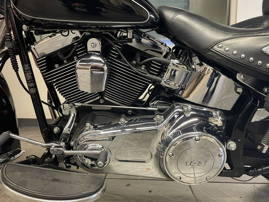2013 Harley-Davidson® FLSTC - Heritage Softail® Classic