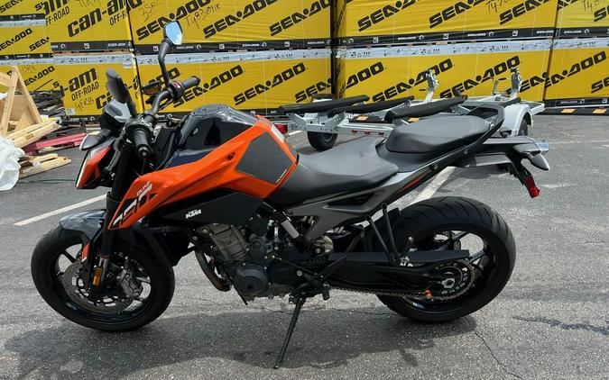 2023 KTM 790 Duke